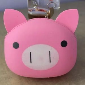 Claire’s Piggy Mini Coin Purse